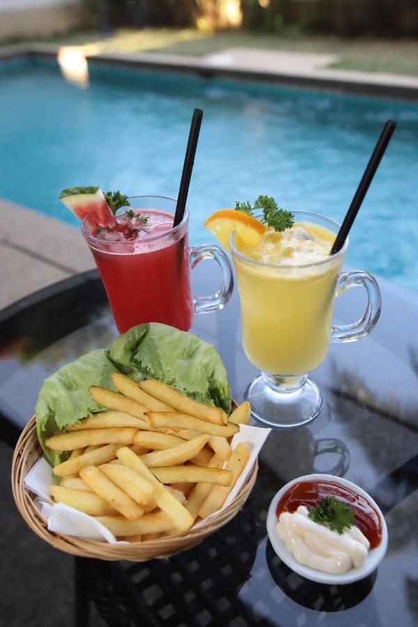 Amverton Cove Golf & Island Resort Banting  Ngoại thất bức ảnh